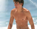 Zac Efron shirtless